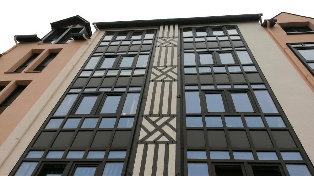 facade 2